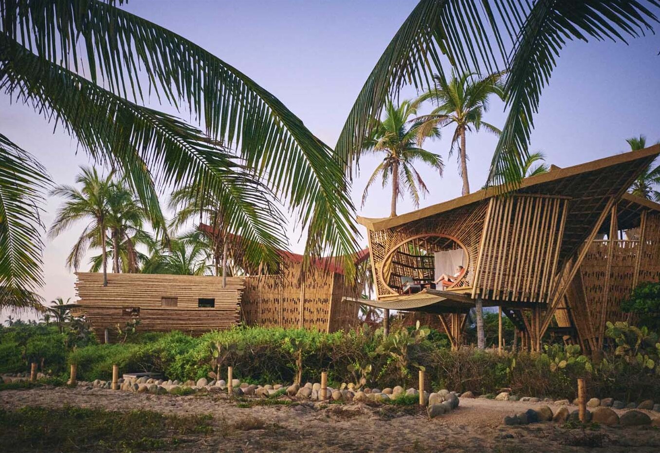 bamboo tree house 